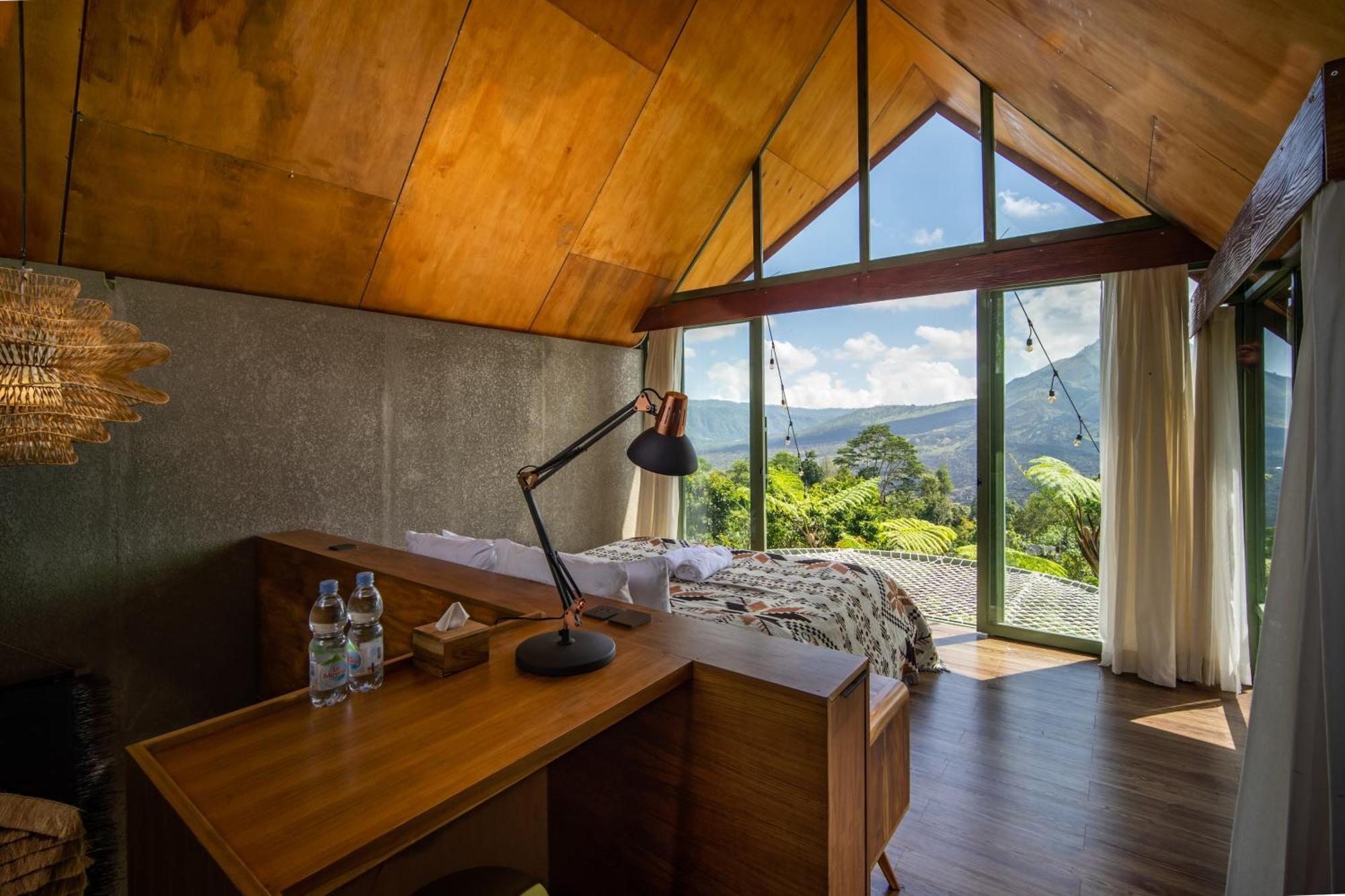 Black Wood Cabin Kintamani  Exterior photo